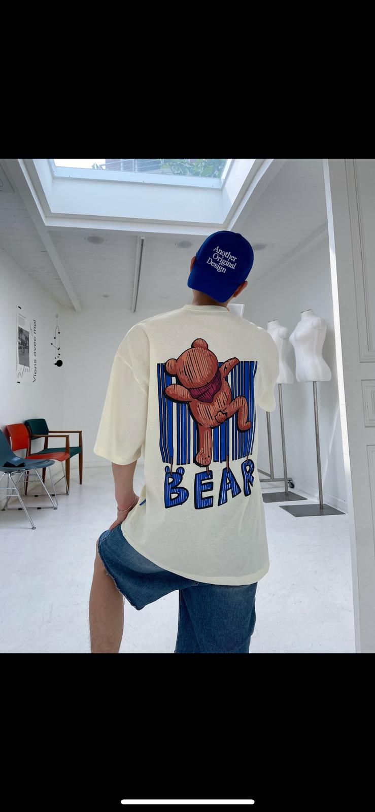 今個夏天不太熱背面有個動感熊🐻跳紥紥